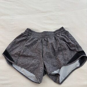 Lululemon Hotty Hot Shorts Low Rise 4”